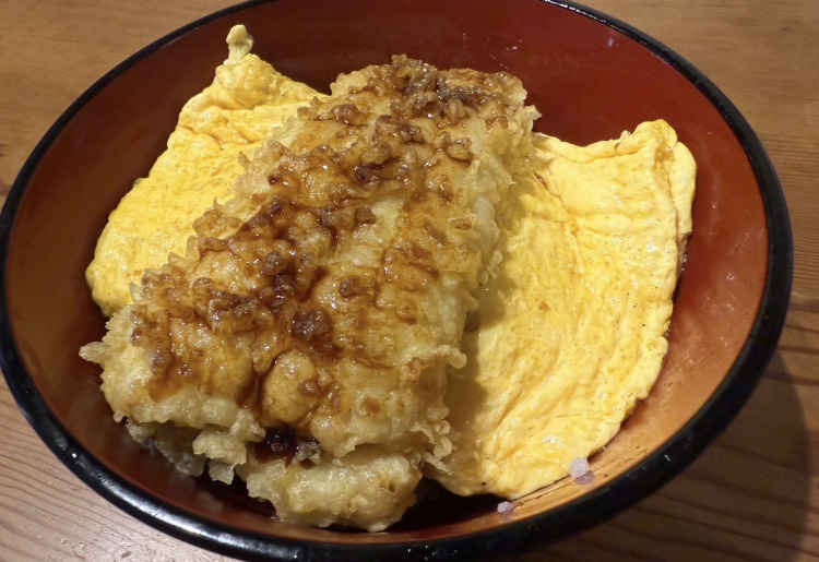 ▼京だし巻き丼 淡路島産 鱧天ぷらのせ